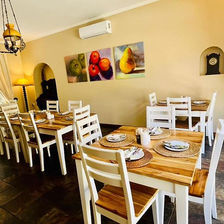 17 On Bird Guest House Beaufort West Exterior foto